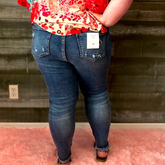 Cello Plus Jeans Mid Rise Distress Crop Skinny - Picture 4 of 14